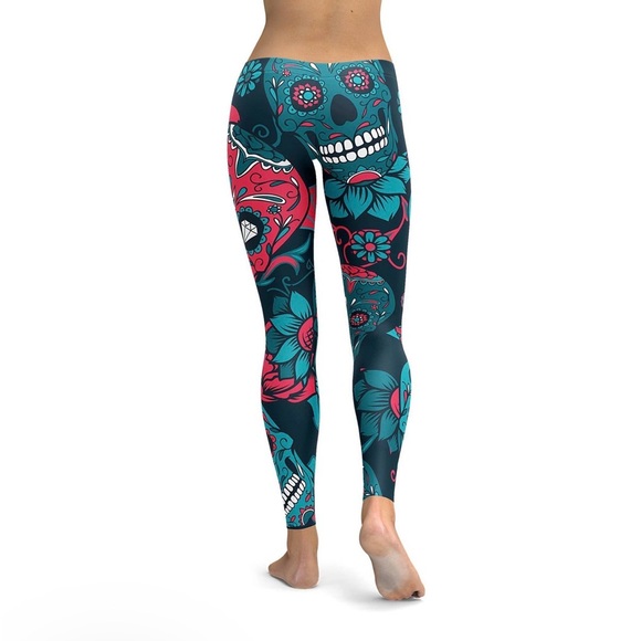 Gear Bunch Blue Sugar Skull Leggings | XL | Vibrant & Stretchy - Picture 3 of 6